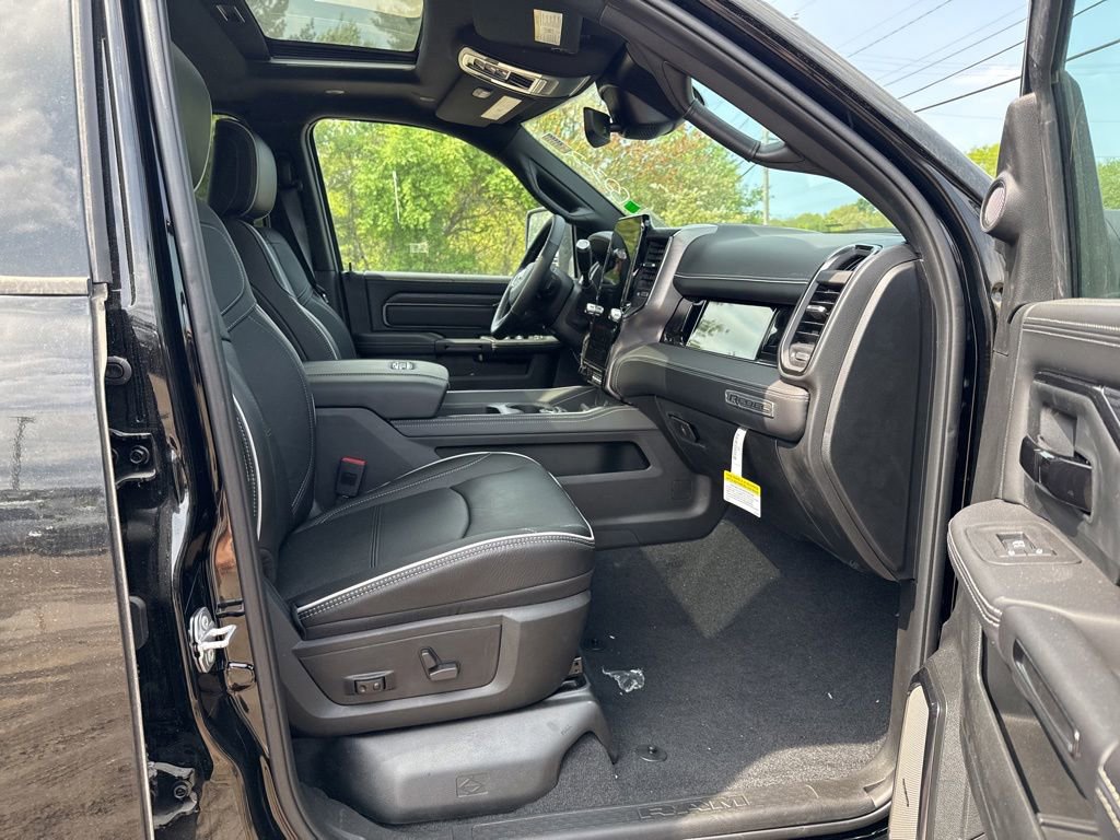 New 2026 RAM 2500 Rebel AWD/4WD image 32