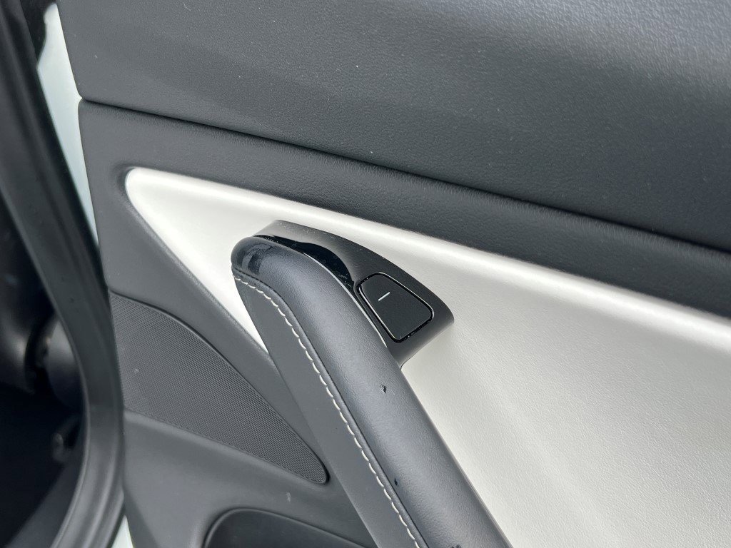 Used 2018 Tesla Model 3 Long Range image 15