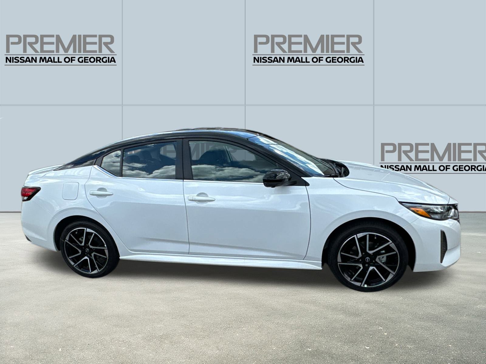 New 2025 Nissan Sentra SR w/ SR Premium Package image 4