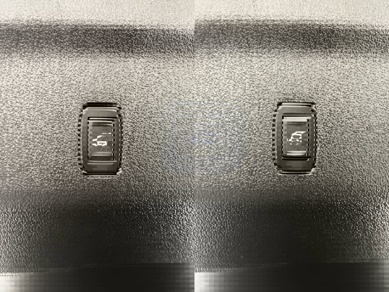 Certified 2025 GMC Yukon XL Denali Ultimate w/ LPO, Floor Liner Package image 38