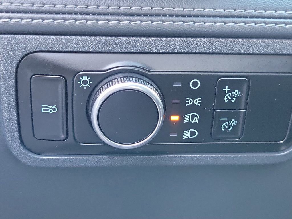 Used 2024 Ford Mustang Premium image 14