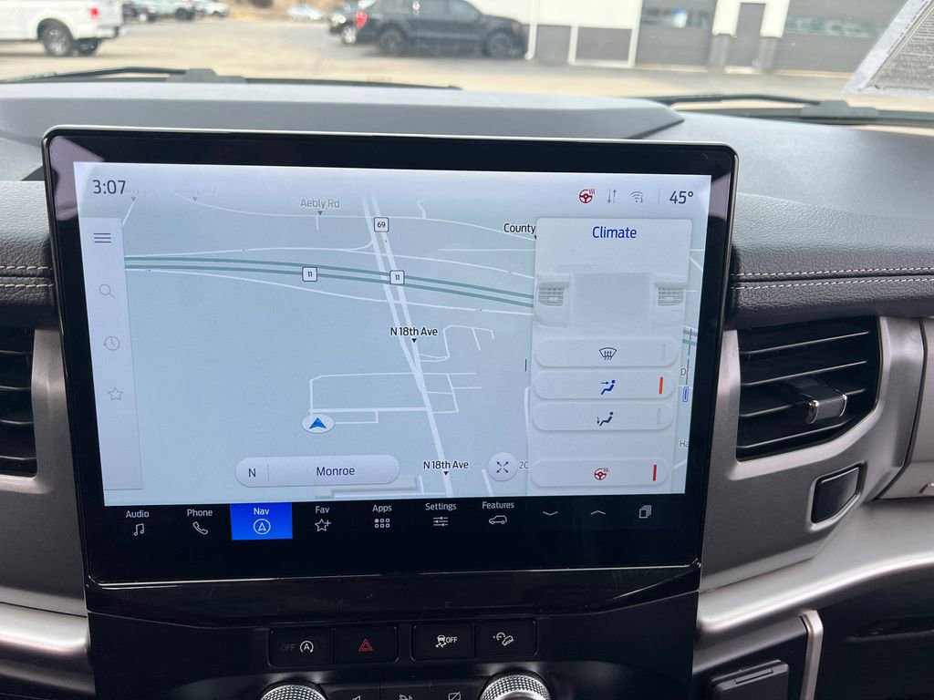 Used 2024 Ford Expedition Max XLT image 18