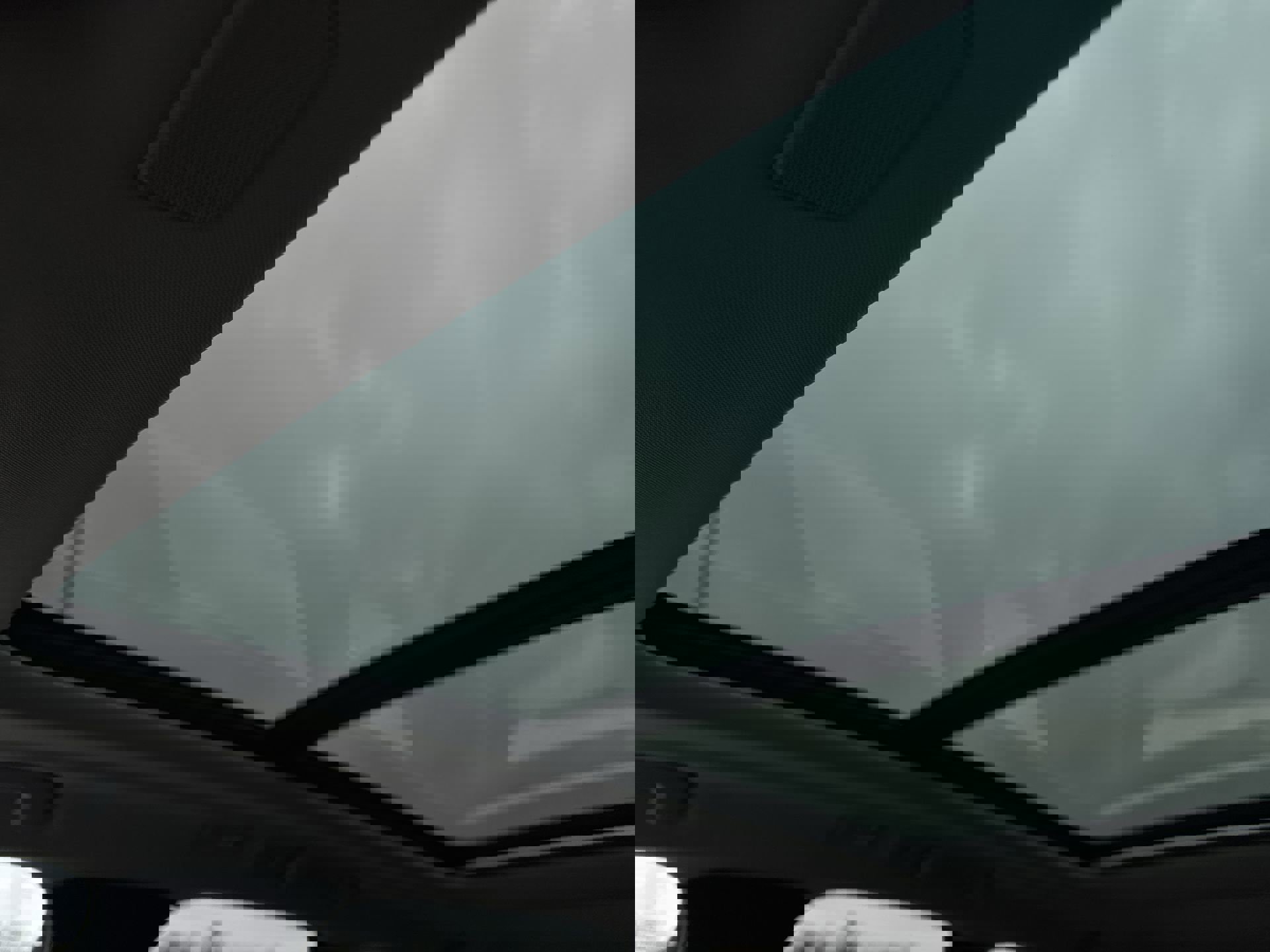 Used 2024 Volvo XC60 T8 Plus w/ Climate Package image 19