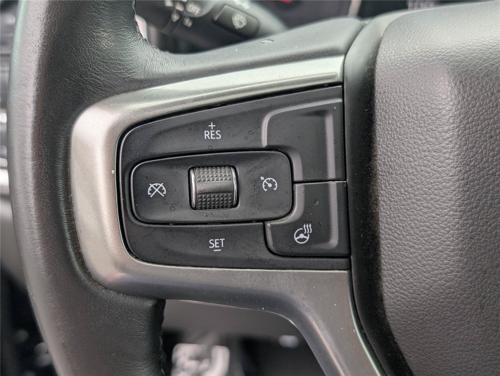 Used 2020 Chevrolet Silverado 1500 LT Trail Boss AWD/4WD image 25