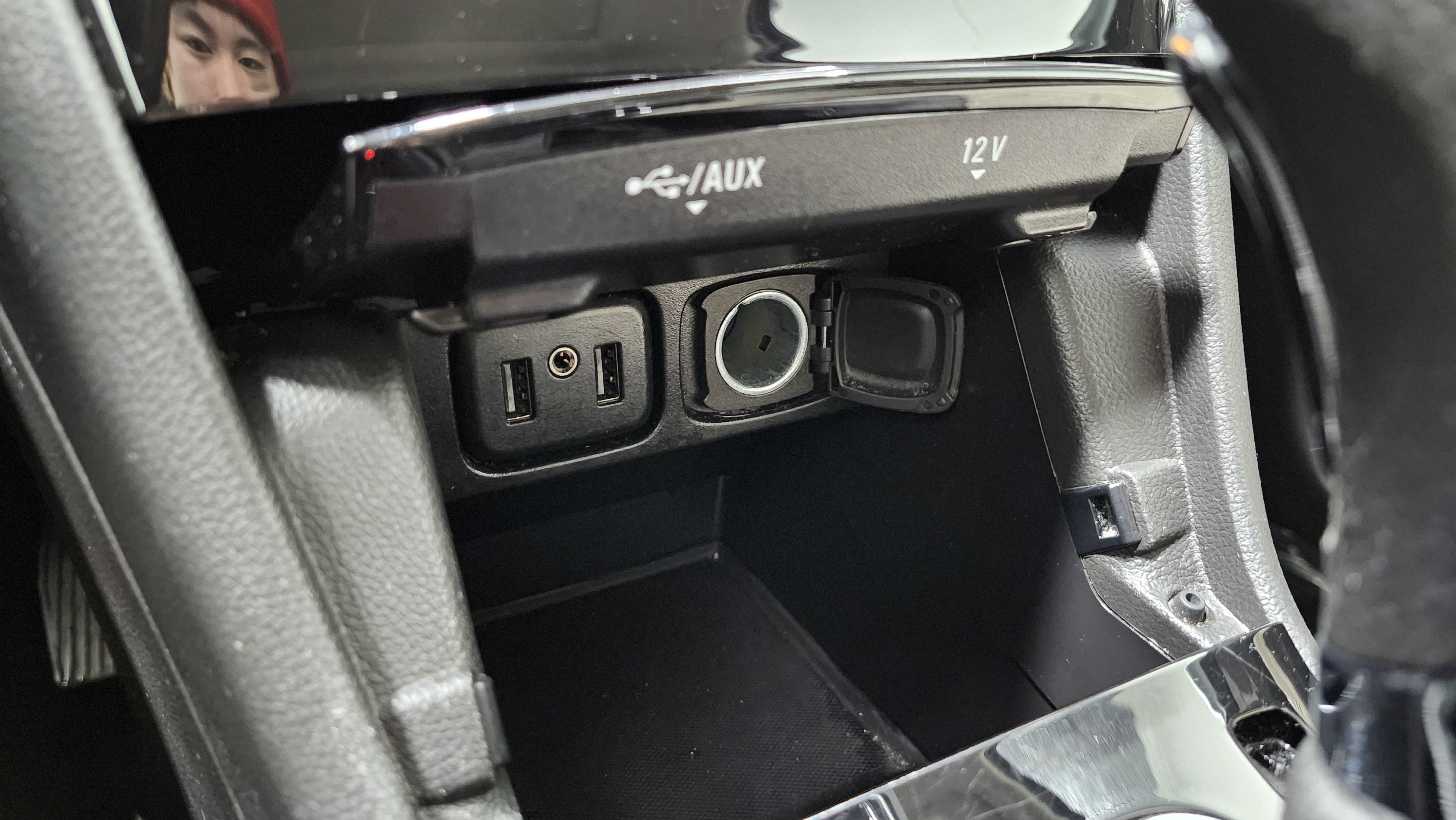 Used 2020 Buick Encore Sport Touring w/ Safety Package image 9