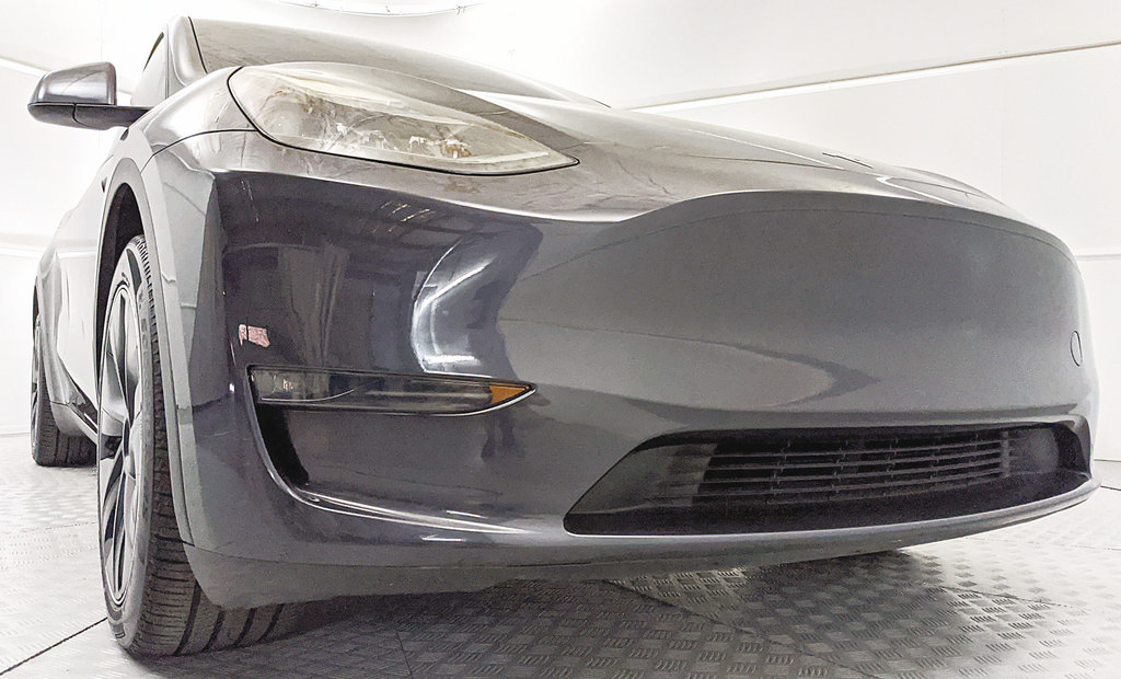 Used 2024 Tesla Model Y Long Range AWD/4WD image 18