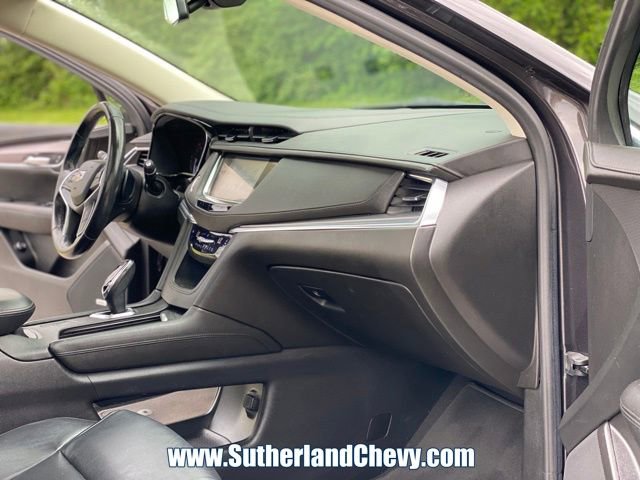 Used 2018 Cadillac XT5 Premium Luxury w/ Driver Assist Package image 19