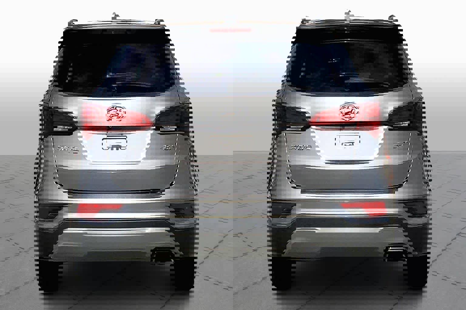 Used 2018 Hyundai Santa Fe Sport w/ 2.4L Value Package 02 image 4