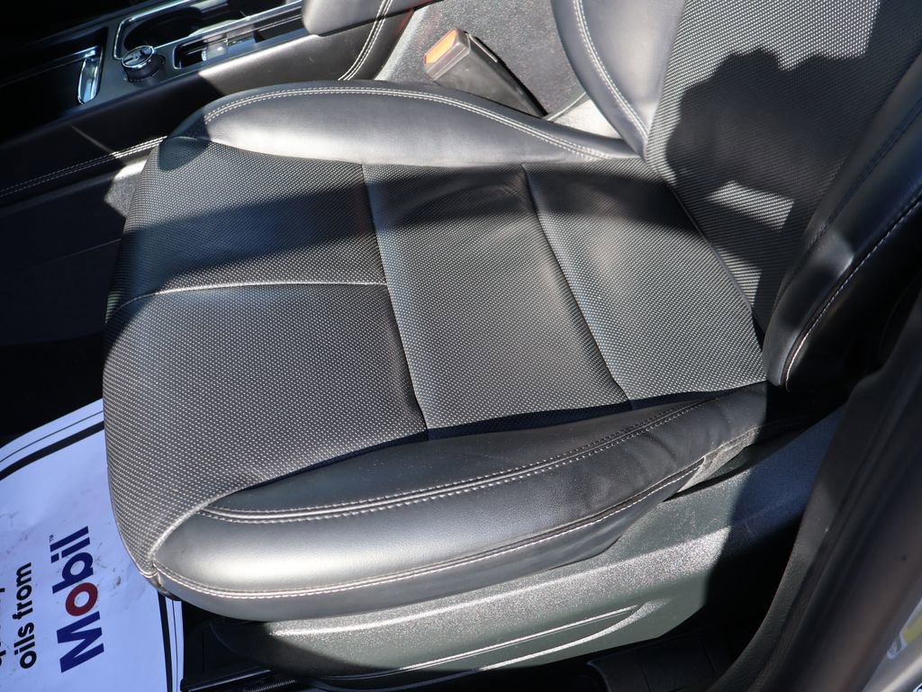 Used 2022 Lincoln Corsair Reserve w/ Equipment Group 201A image 17