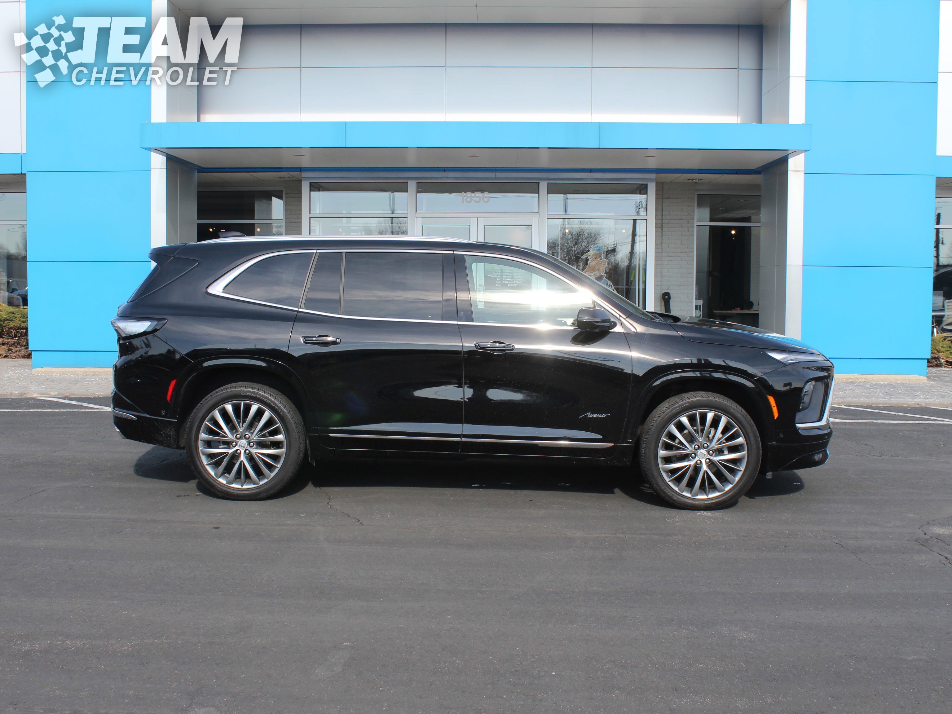 Certified 2025 Buick Enclave Avenir w/ Super Cruise Package image 3