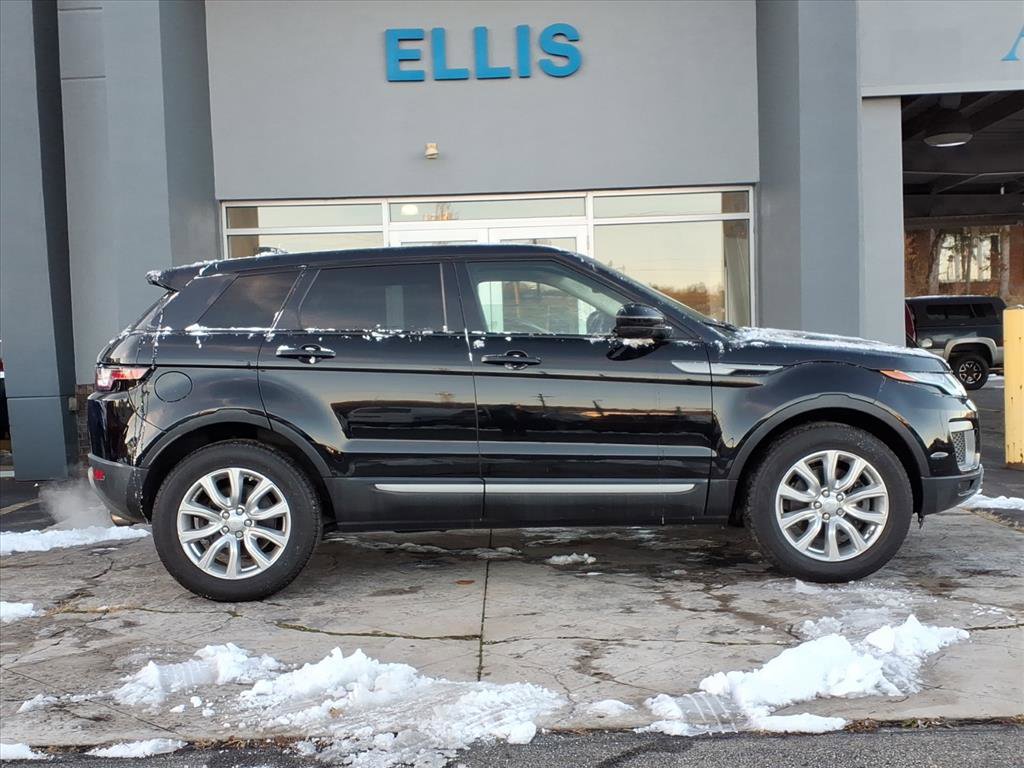 Used 2017 Land Rover Range Rover Evoque SE image 2