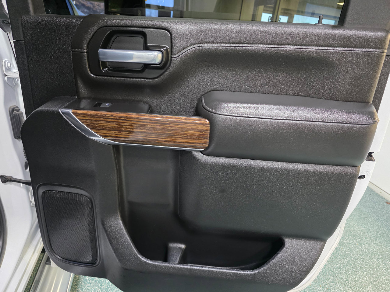 Used 2021 Chevrolet Silverado 3500 High Country w/ Z71 Off-Road Package image 25