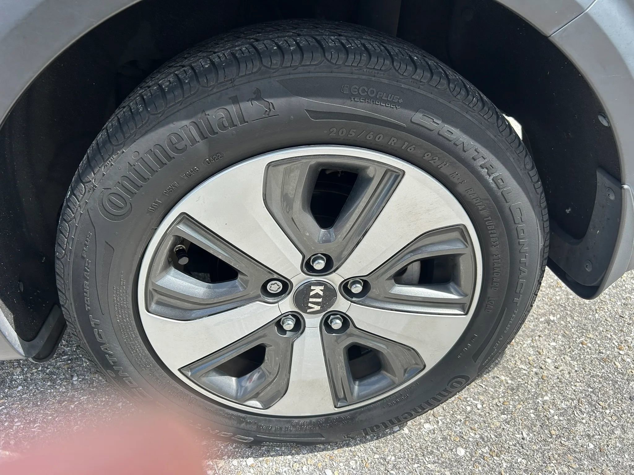 Used 2017 Kia Niro EX FWD image 10