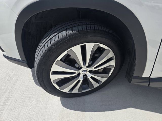 Used 2022 Subaru Ascent Limited AWD/4WD image 9