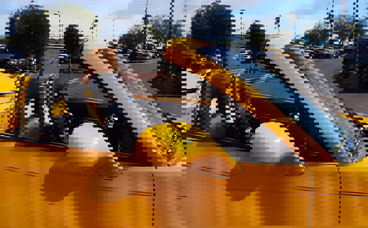 Used 2005 Chevrolet SSR w/ Preferred Equipment Group image 51