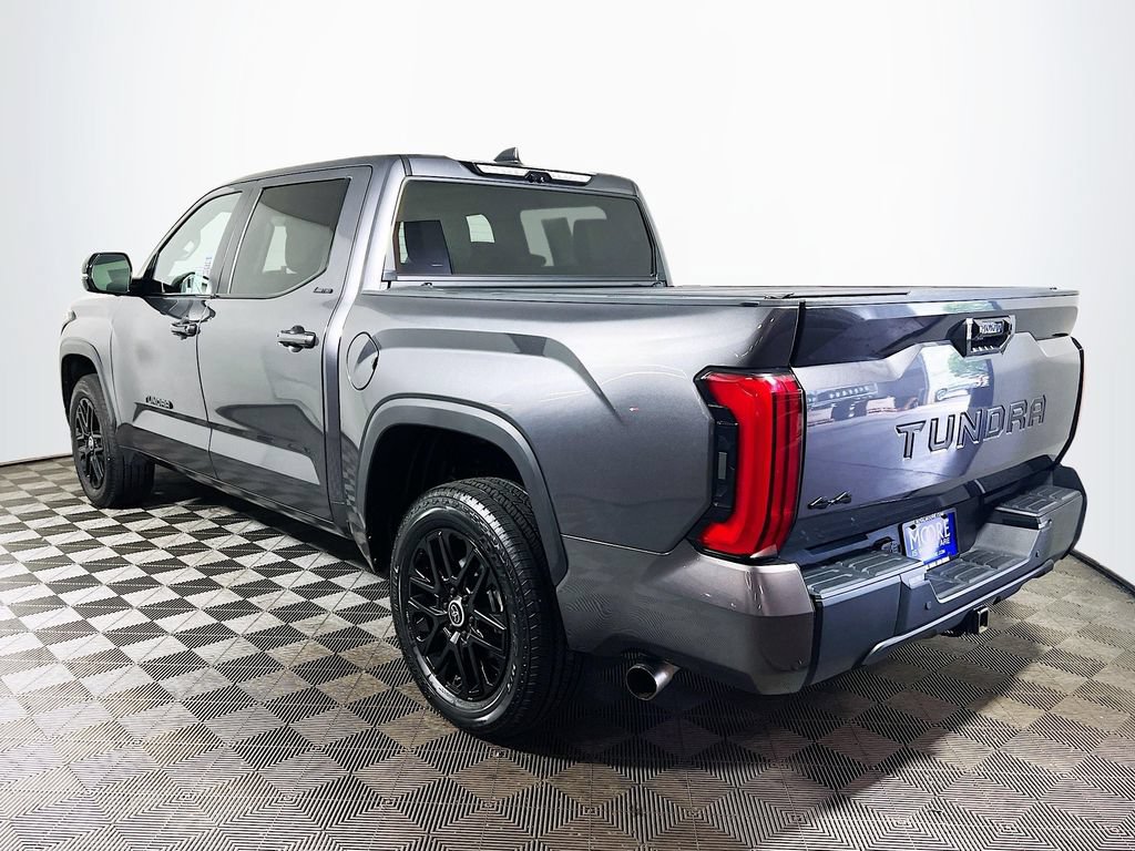 Used 2024 Toyota Tundra Limited AWD/4WD image 5