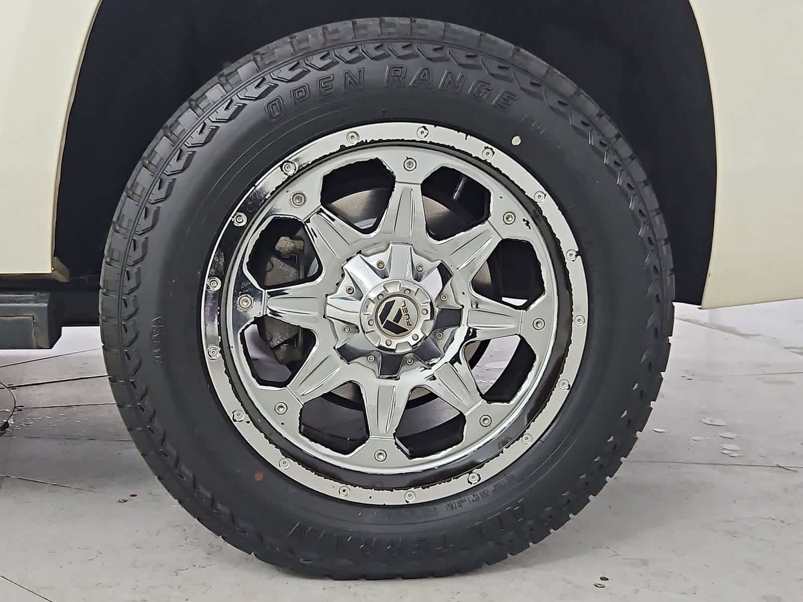 Used 2015 Chevrolet Suburban LTZ AWD/4WD image 13
