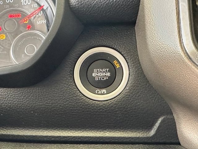 Used 2019 RAM 1500 Laramie AWD/4WD image 11