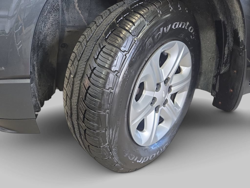 Used 2013 Chevrolet Traverse LS FWD image 34