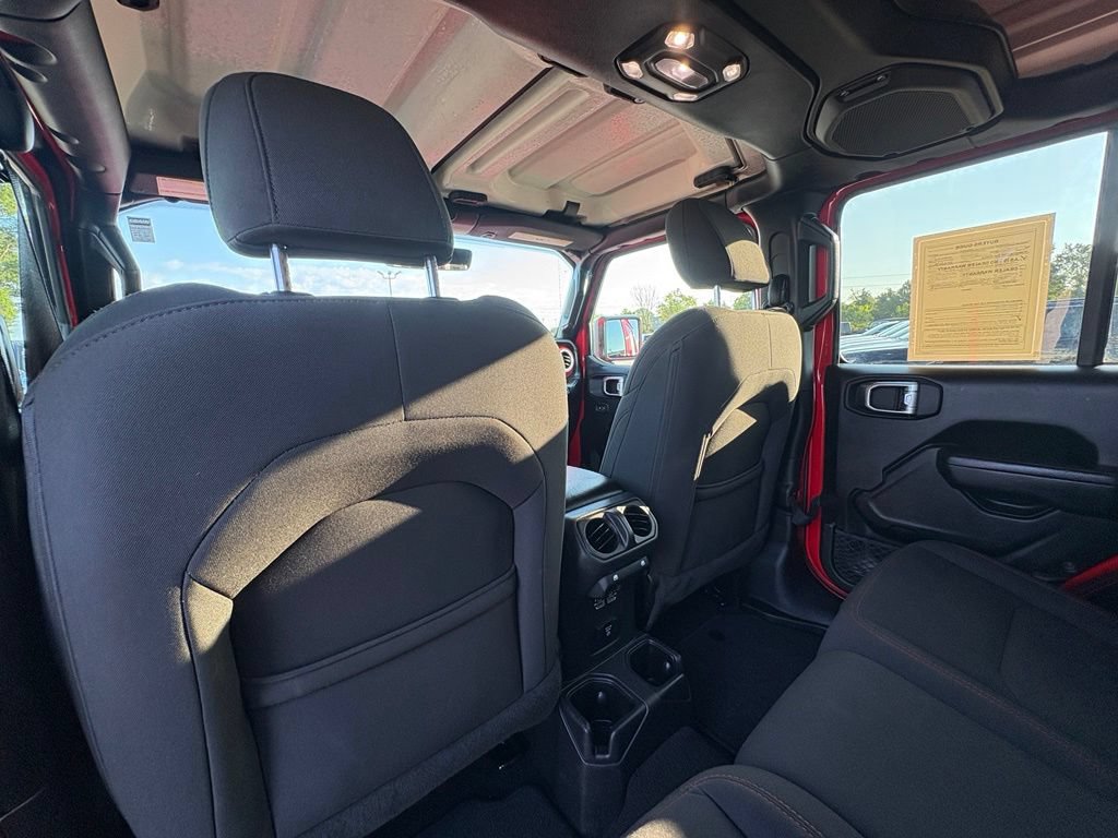 Used 2023 Jeep Gladiator Rubicon AWD/4WD image 25