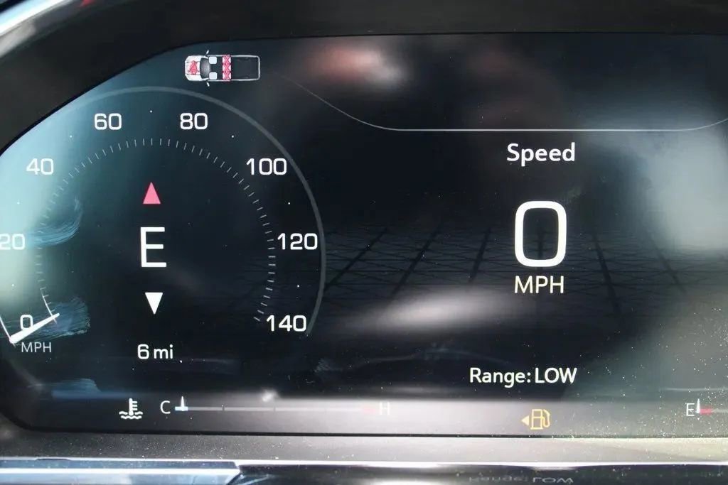 New 2026 GMC Sierra 3500 SLT image 14