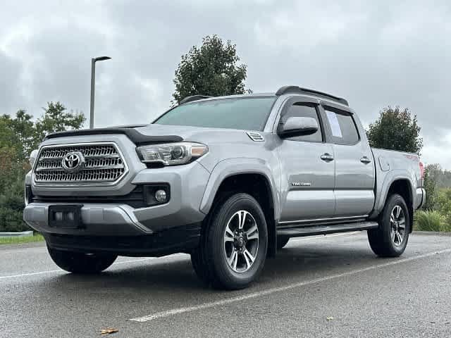 Used 2017 Toyota Tacoma TRD Sport w/ Premium & Technology Package AWD/4WD image 18