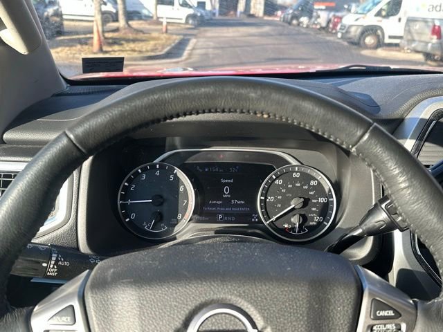 Used 2023 Nissan Titan SV w/ SV Convenience Package image 24