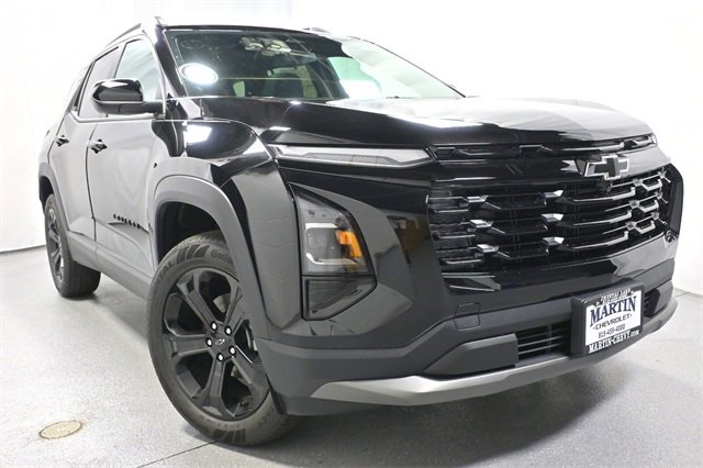New 2026 Chevrolet Equinox LT w/ Convenience Package II image 2