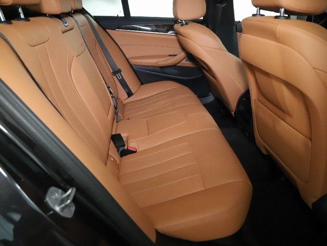 Certified 2023 BMW 530i xDrive w/ Premium Package AWD/4WD image 34
