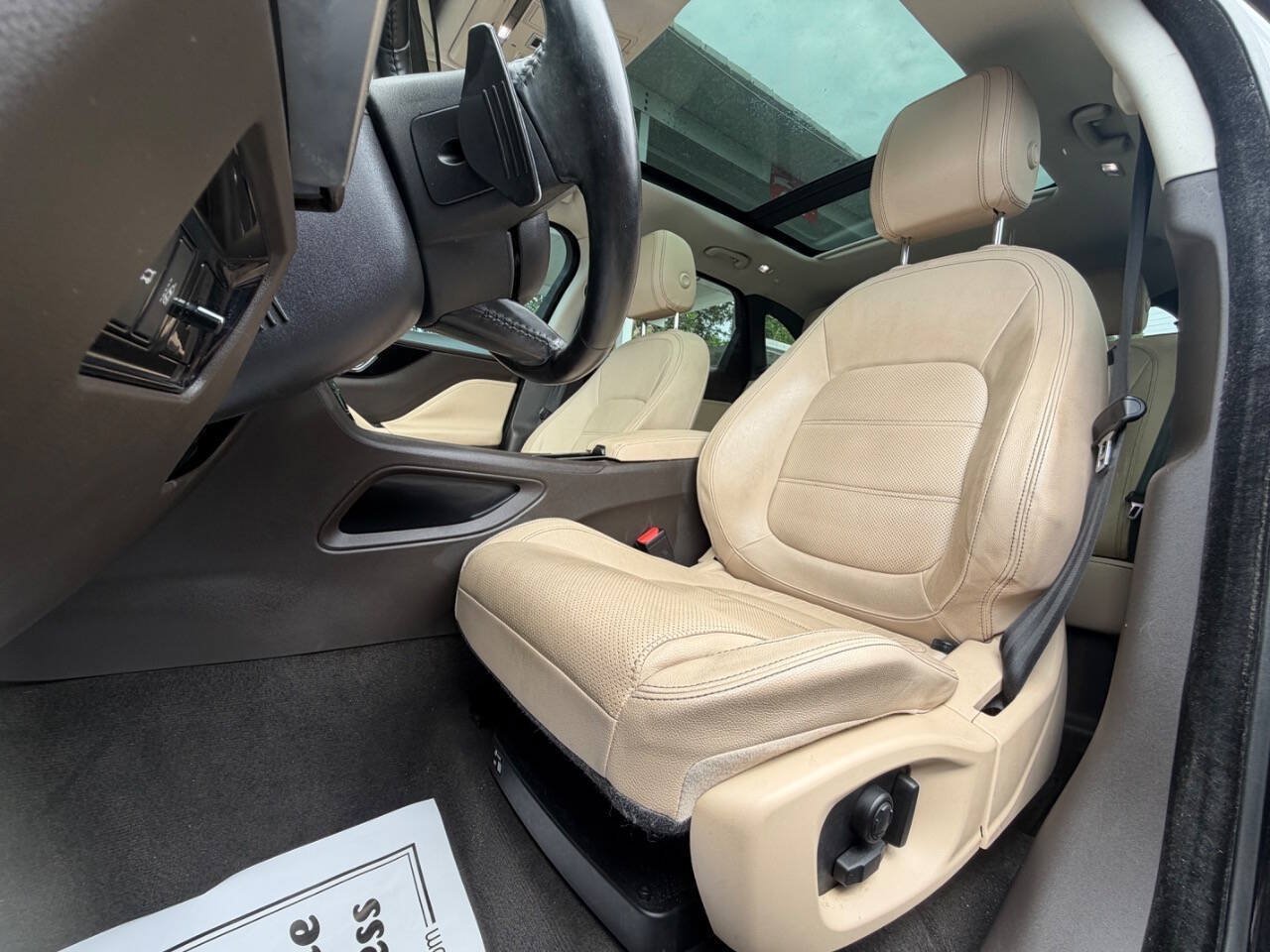 Used 2018 Jaguar F-PACE Prestige AWD/4WD image 11