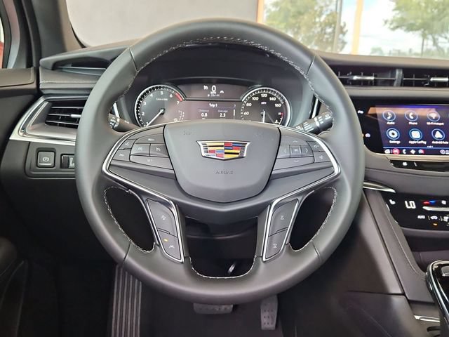 Certified 2026 Cadillac XT5 Luxury AWD/4WD image 11