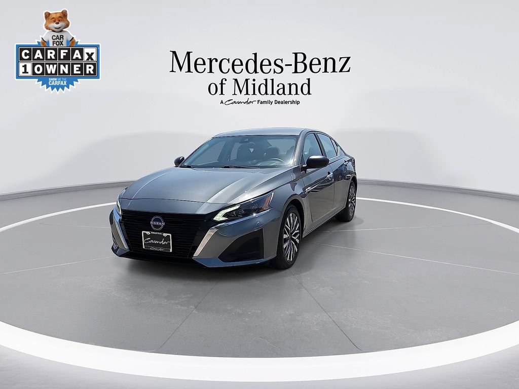 Used 2025 Nissan Altima 2.5 SV FWD image 4