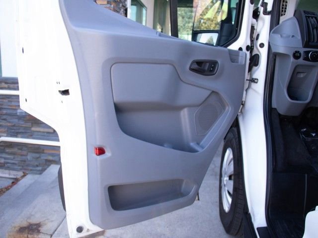 Used 2017 Ford Transit 350 XLT RWD image 9