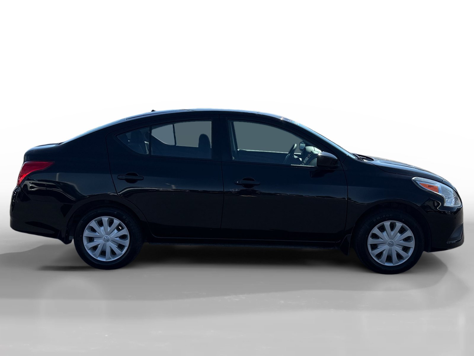 Used 2017 Nissan Versa S FWD image 6