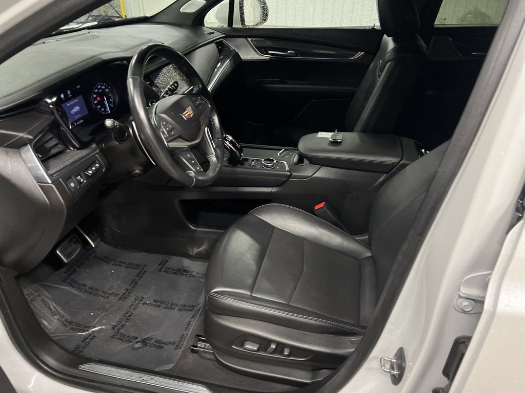 Certified 2023 Cadillac XT5 Sportv w/ Technology Package AWD/4WD image 12
