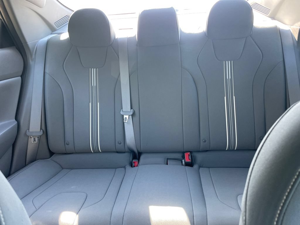 Used 2023 Hyundai Elantra SEL w/ Convenience Package FWD image 29
