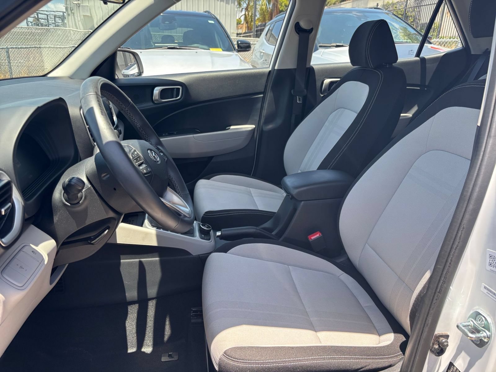 Used 2026 Hyundai Venue SEL FWD image 25