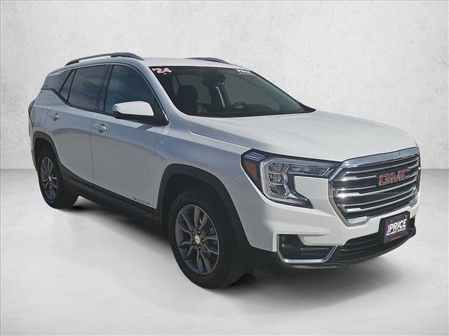 Used 2024 GMC Terrain SLT image 3