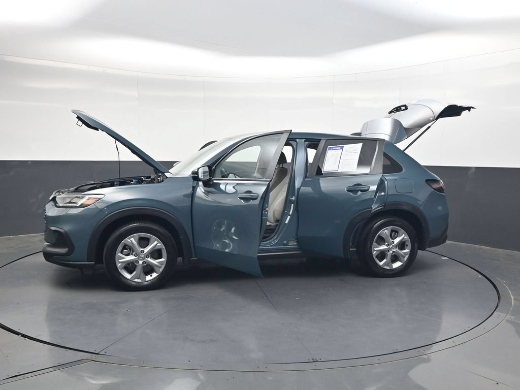 Certified 2024 Honda HR-V LX image 39