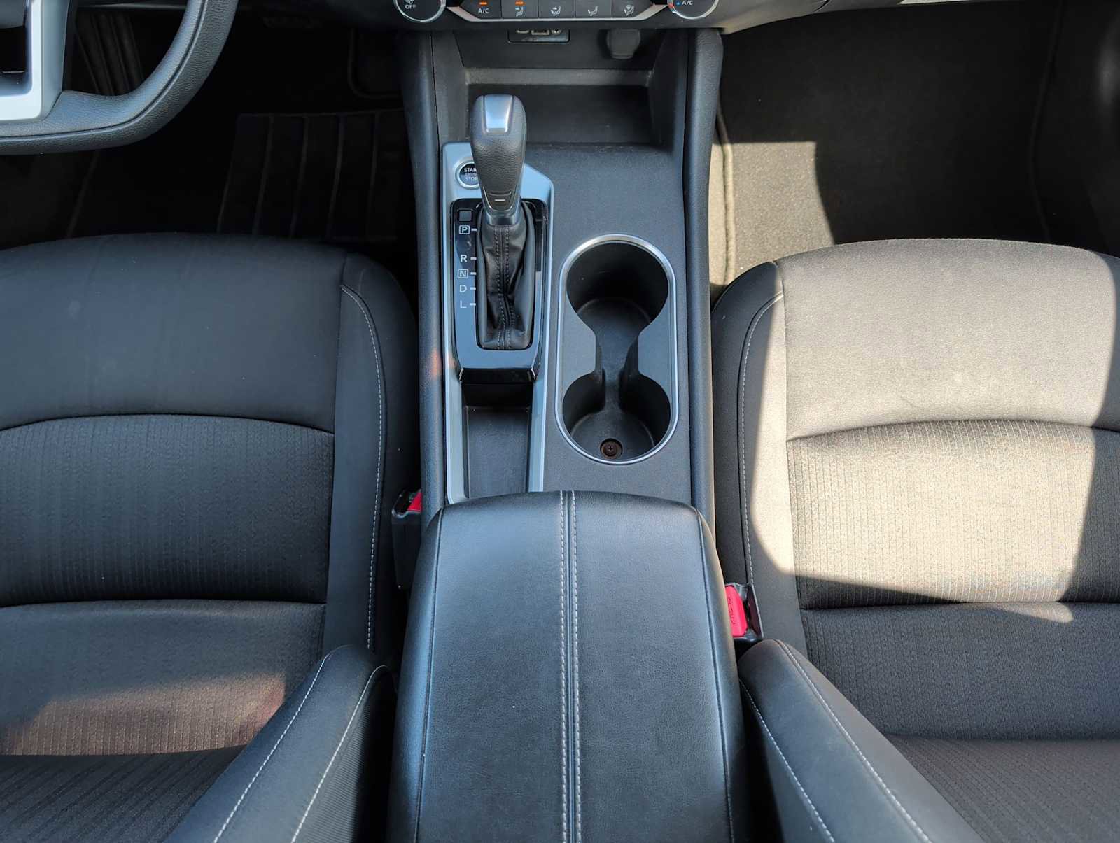 Used 2022 Nissan Altima 2.5 SV image 22