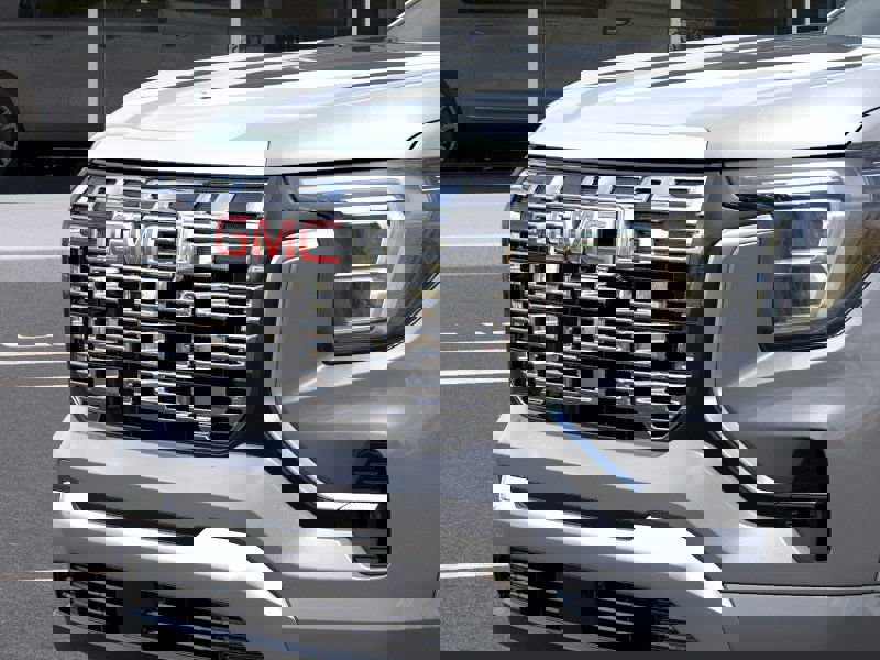 New 2026 GMC Terrain Denali w/ LPO, Floor Liner Package image 13