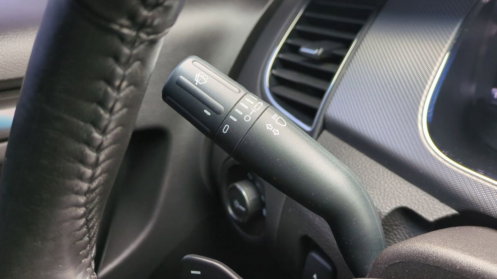 Used 2014 Ford Taurus SHO w/ Equipment Group 401A image 27