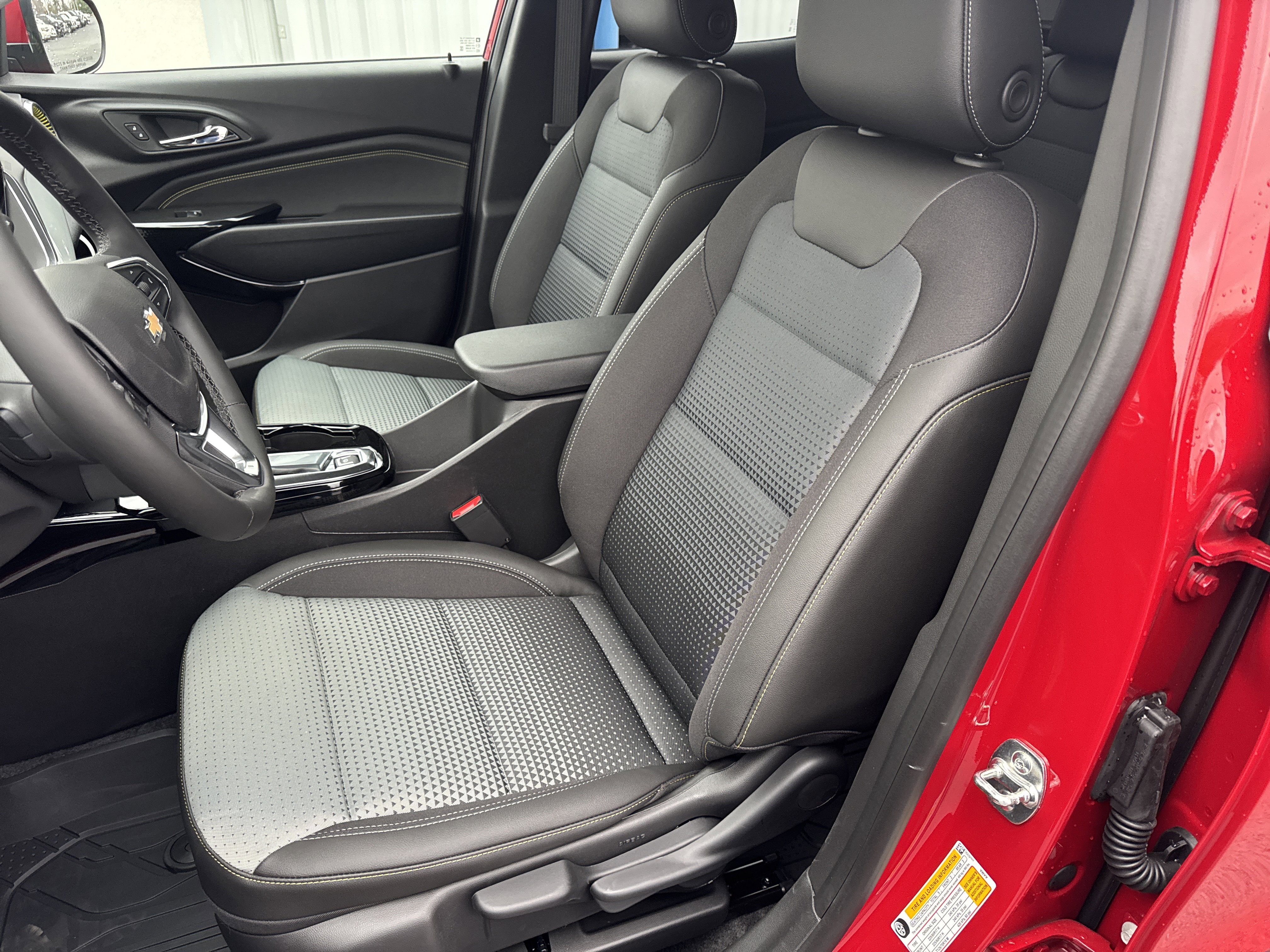 New 2026 Chevrolet Trax LT w/ Driver Confidence Package image 6