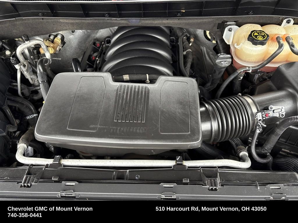 Used 2023 Chevrolet Suburban Z71 w/ Luxury Package image 25