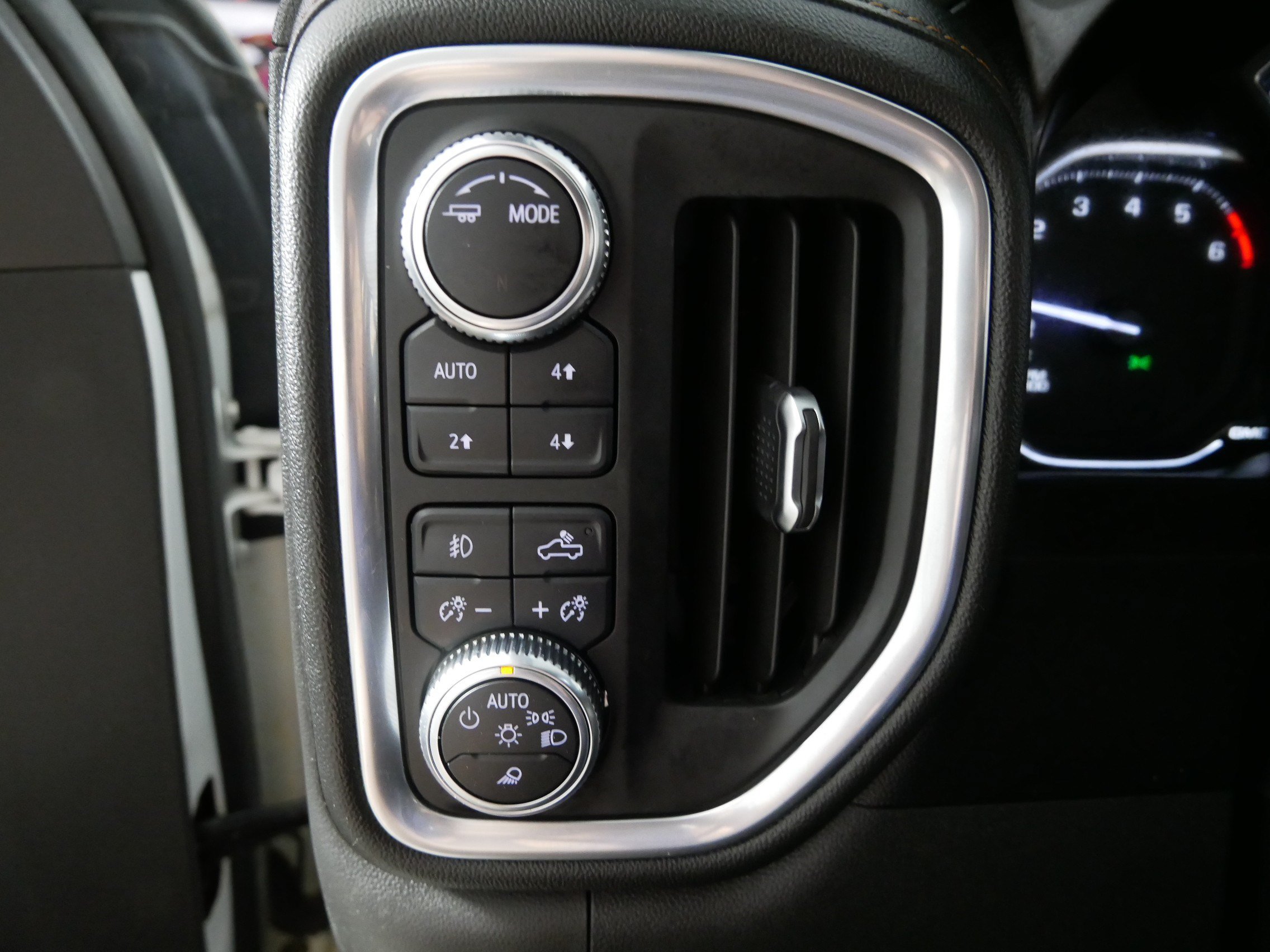 Used 2021 GMC Sierra 1500 AT4 AWD/4WD image 26