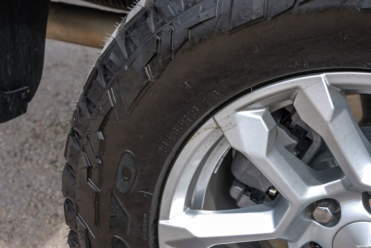 Used 2024 Chevrolet Silverado 1500 LT w/ Z71 Off-Road Package image 64