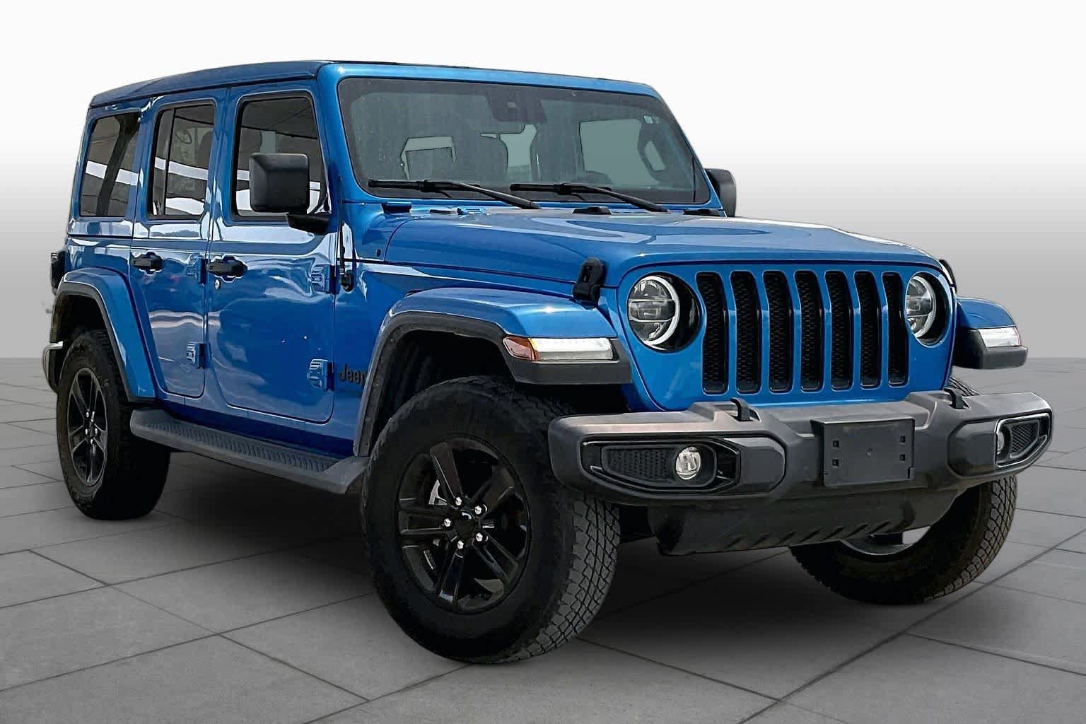Used 2022 Jeep Wrangler Unlimited Sahara AWD/4WD image 3