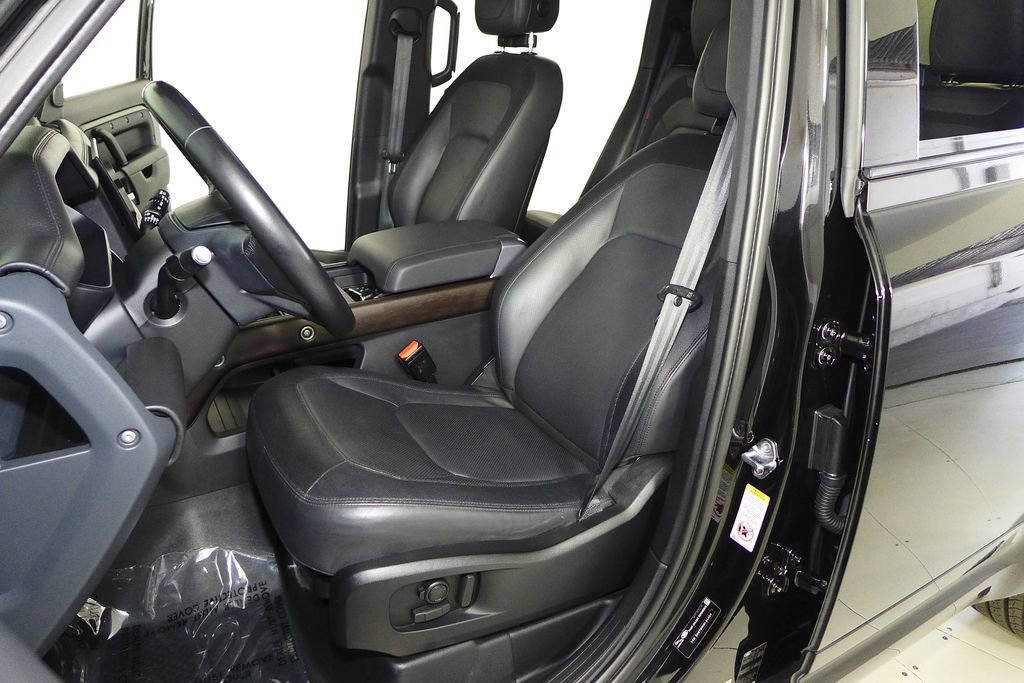 Used 2023 Land Rover Defender 110 X-Dynamic SE image 22