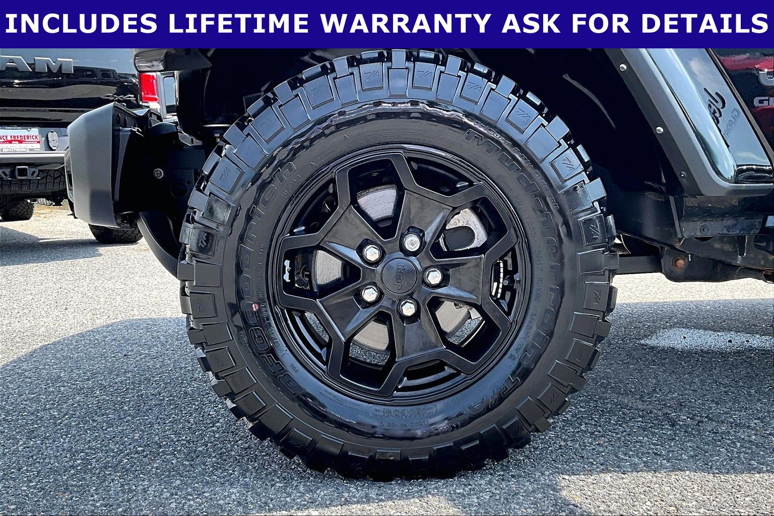 Used 2021 Jeep Gladiator Sport AWD/4WD image 8