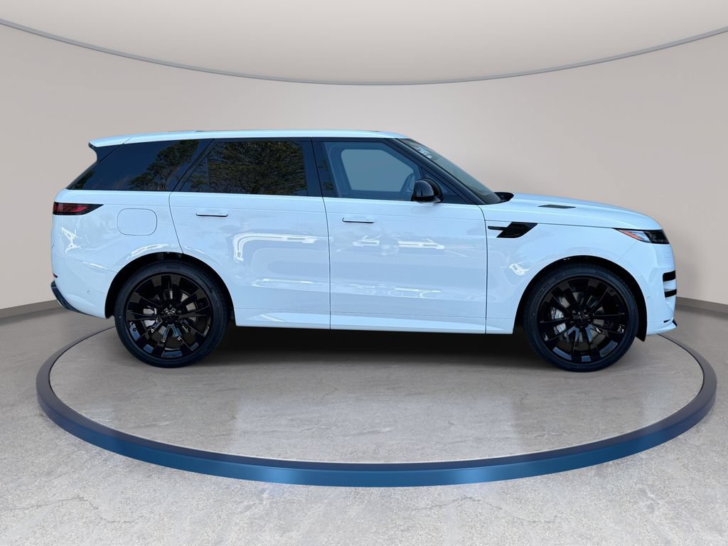 New 2026 Land Rover Range Rover Sport Dynamic SE AWD/4WD image 4